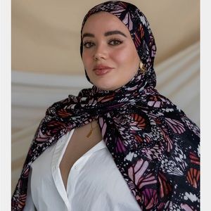 Vela Scarves kaleidoscope hijab